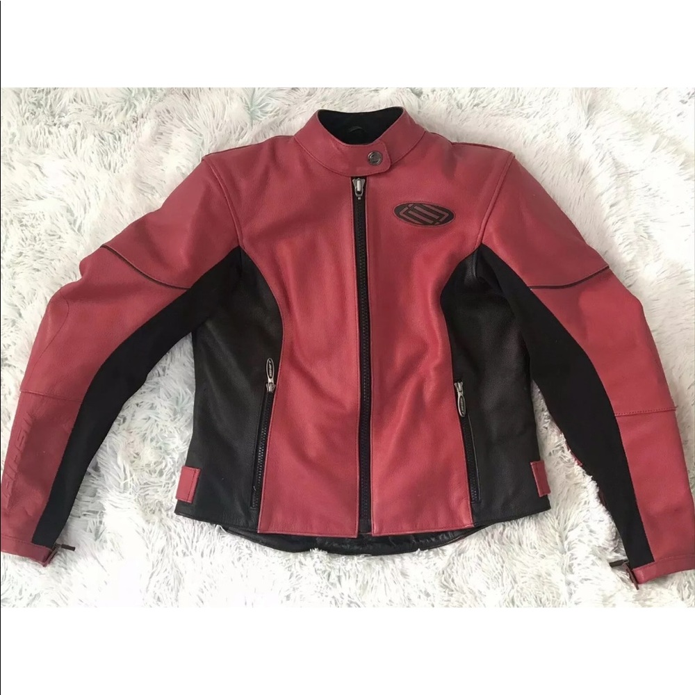 Women’s Motorcycle Jacket With Armour